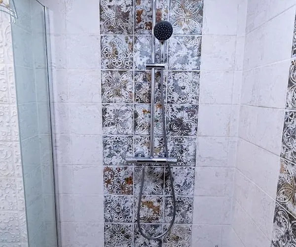 Apartment The Mews - Near Afi Mall *